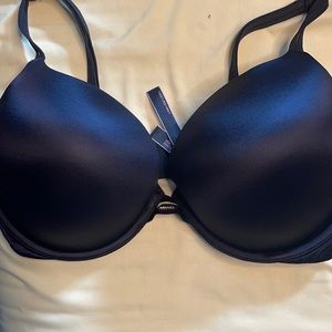 New without tags 38 dd vs push up bra